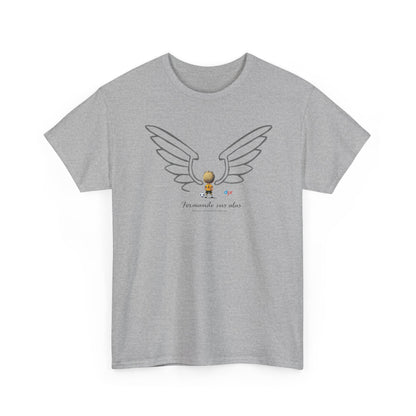 Formando sus Alas | Soccer Player Unisex Heavy Cotton Tee