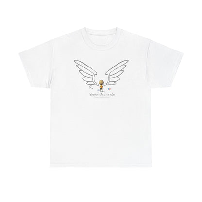 Formando sus Alas | Soccer Player Unisex Heavy Cotton Tee