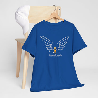 Formando sus Alas | Soccer Player Unisex Heavy Cotton Tee