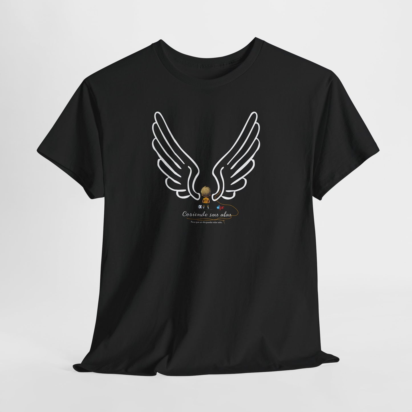 "Cosiendo sus alas" Soccer Player Unisex Heavy Cotton Tee
