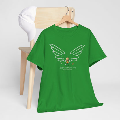 Formando sus Alas | Soccer Player Unisex Heavy Cotton Tee