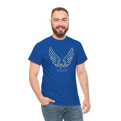 "Cosiendo sus alas" Soccer Player Unisex Heavy Cotton Tee