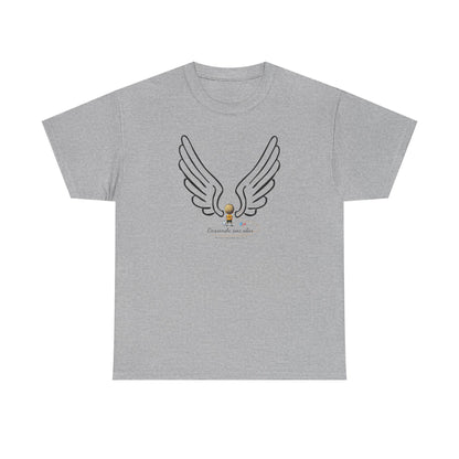 "Cosiendo sus alas" Soccer Player Unisex Heavy Cotton Tee