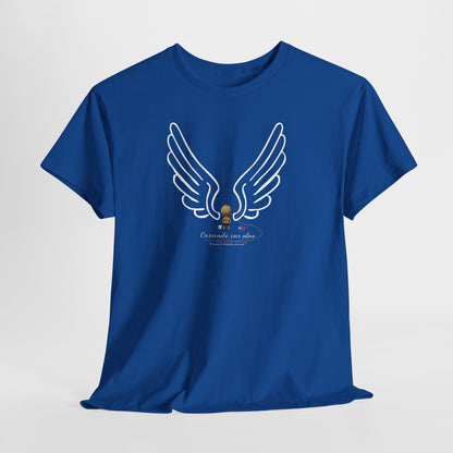 "Cosiendo sus alas" Soccer Player Unisex Heavy Cotton Tee