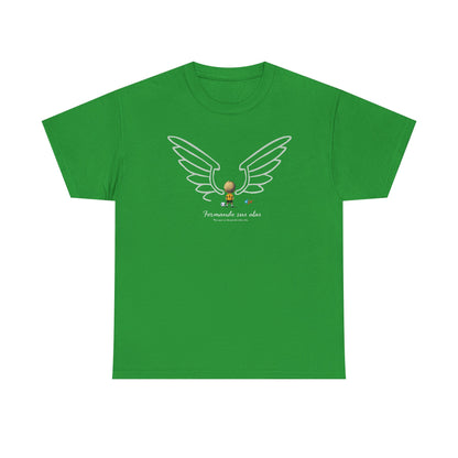 Formando sus Alas | Soccer Player Unisex Heavy Cotton Tee